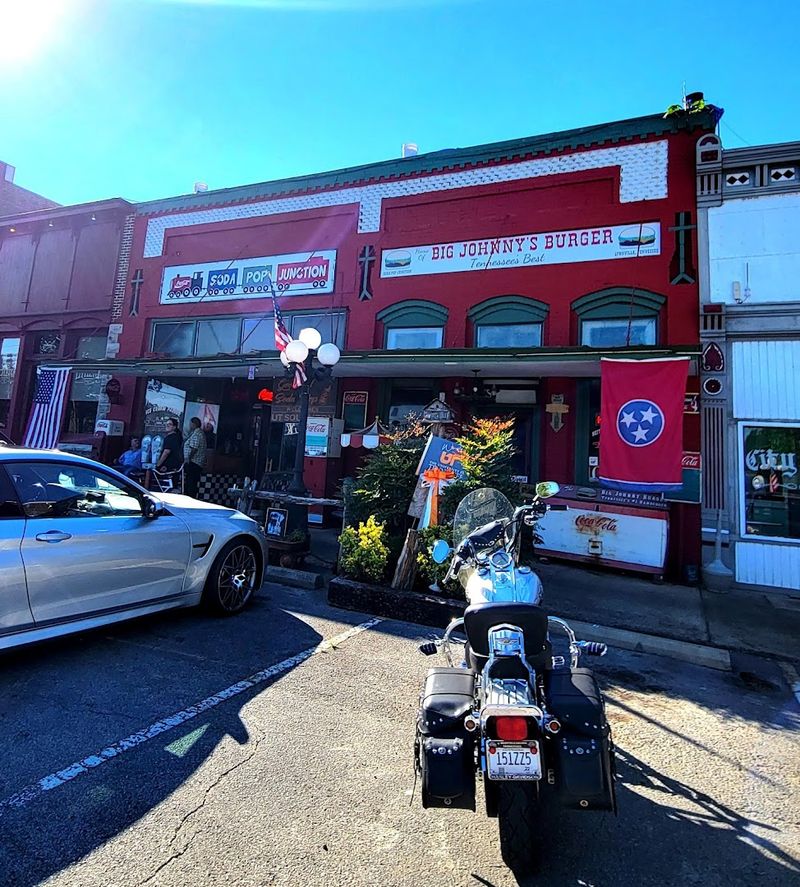 Where to Find This Historic Burger Spot Where to Find This Historic Burger Spot