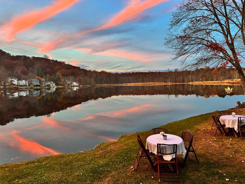 Where to Find This Lakeside Treasure Where to Find This Lakeside Treasure