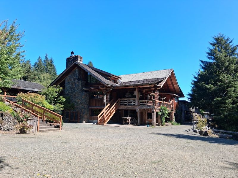 Where to Find This Legendary Log Cabin Where to Find This Legendary Log Cabin