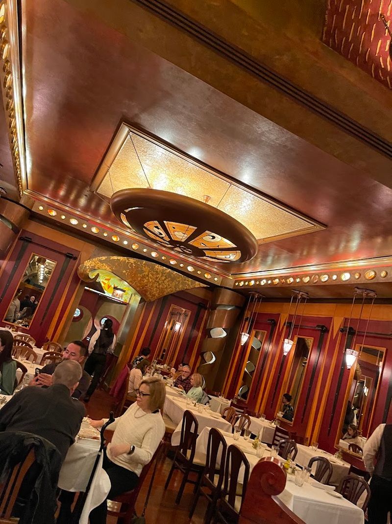 Why Chicagoans Keep Coming Back
