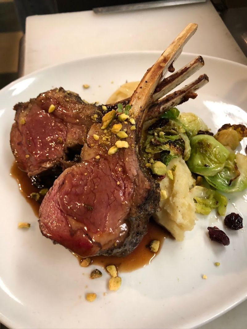 Why This Bistro Has a Near-Perfect Rating and Keeps It