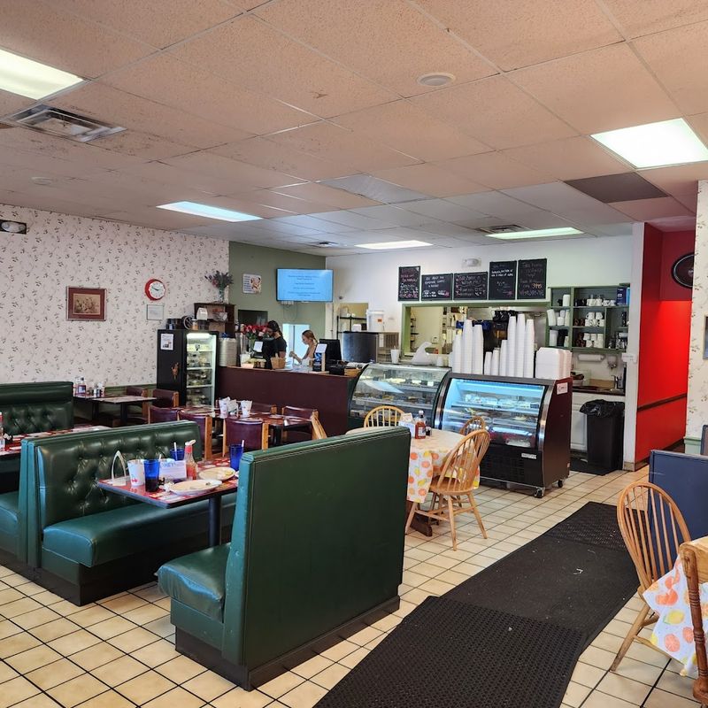 Why This Cafe Keeps Drawing People Back Why This Cafe Keeps Drawing People Back