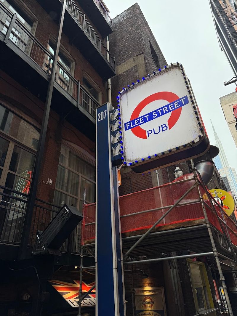 Why This Pub Works as a Broadway Alternative