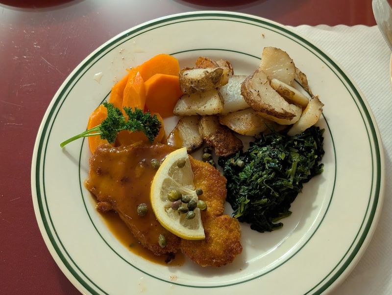 Why This Restaurant Has Earned Its Near-Perfect Rating Why This Restaurant Has Earned Its Near-Perfect Rating