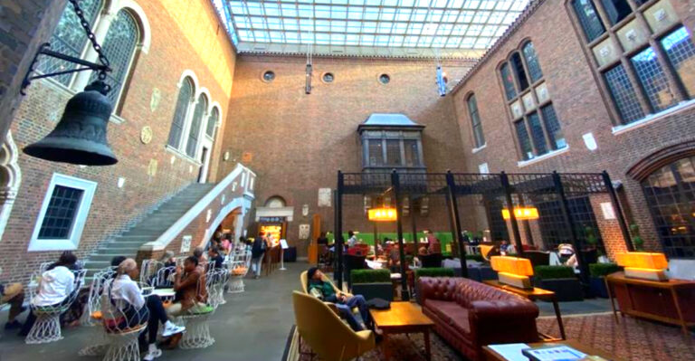 With More Than 13,000 Reviews, This Detroit Museum Is World-Class