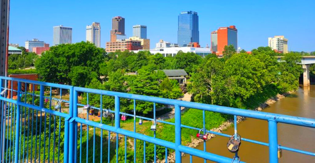10 Arkansas River Towns That Make the Perfect Weekend Escape