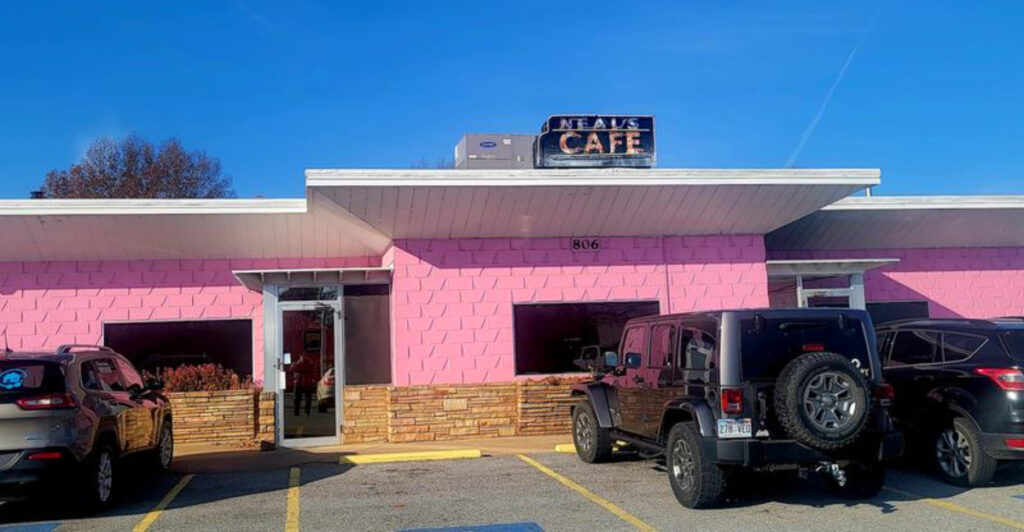 12 Family-Owned Arkansas Restaurants That Have Been Around for Generations