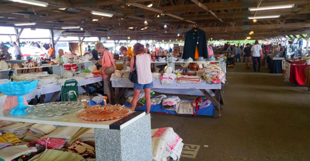 12 Pennsylvania Flea Markets and Antique Shops Treasure Hunters Love