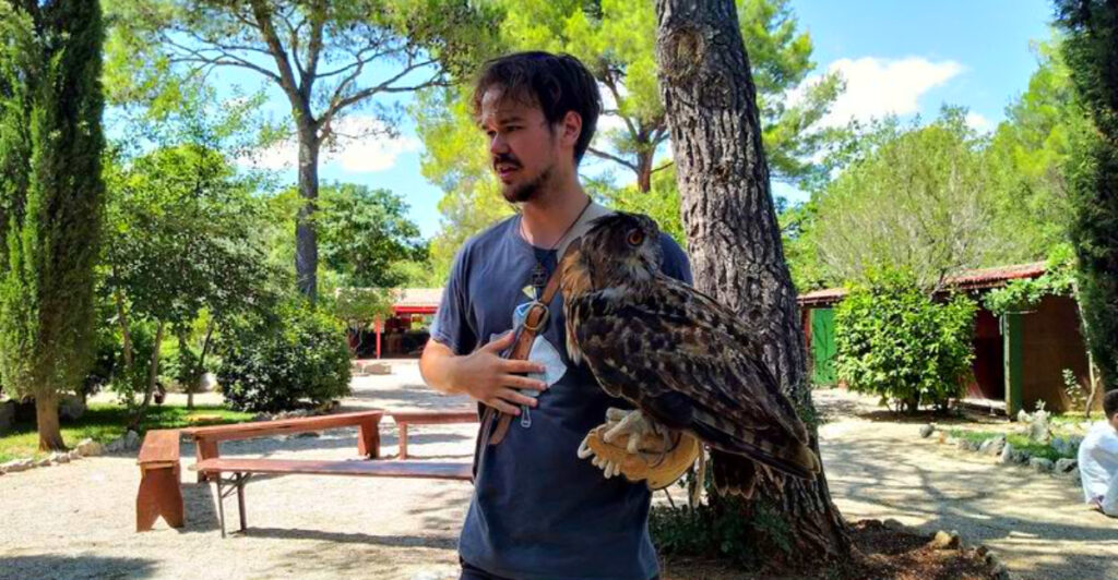 12 Places Keeping the Ancient Art of Falconry Alive