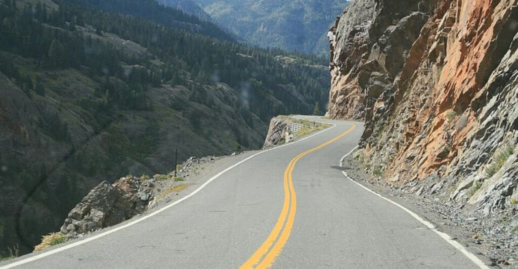 13 Highways in America With the Most Dangerous Driving Conditions