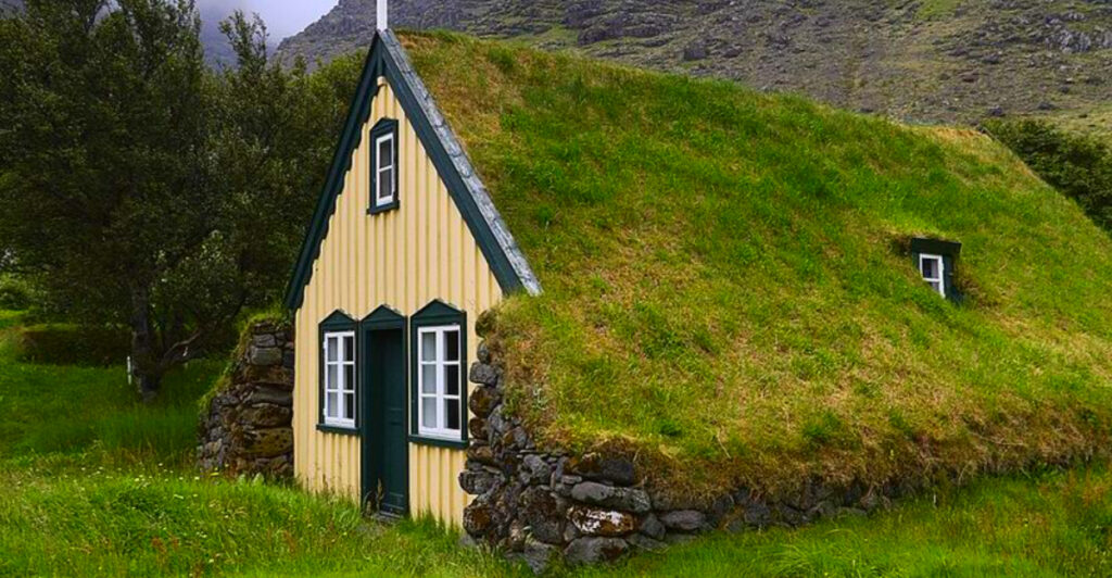 13 Nordic Villages Where Grass Roofs Still Define the Landscape
