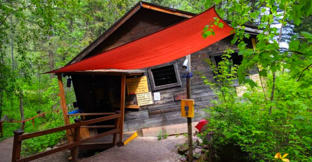 13 Quirky Montana Attractions That Are Actually Amazing
