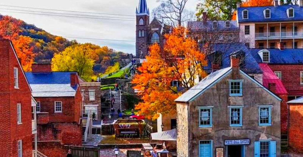 13 Stunning West Virginia Mountain Towns You Need to Visit