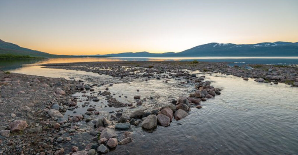 15 Arctic Destinations Where Summer Days Barely End