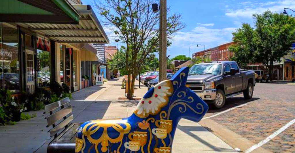15 Charming Small Towns in Kansas That Are Worth the Drive