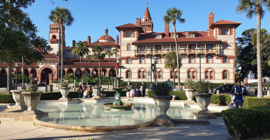 15 Dreamy Seaside Towns You’ll Fall in Love With Across America