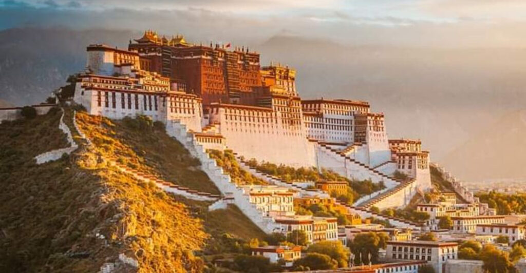 15 Highest Towns on Earth Where People Actually Live