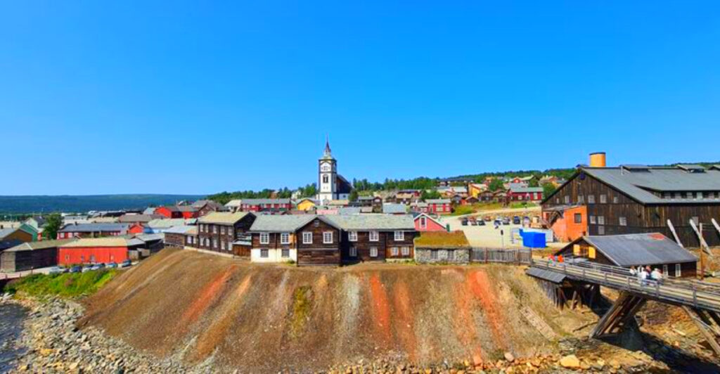 15 Historic Settlements That Should Never Have Worked – But Did