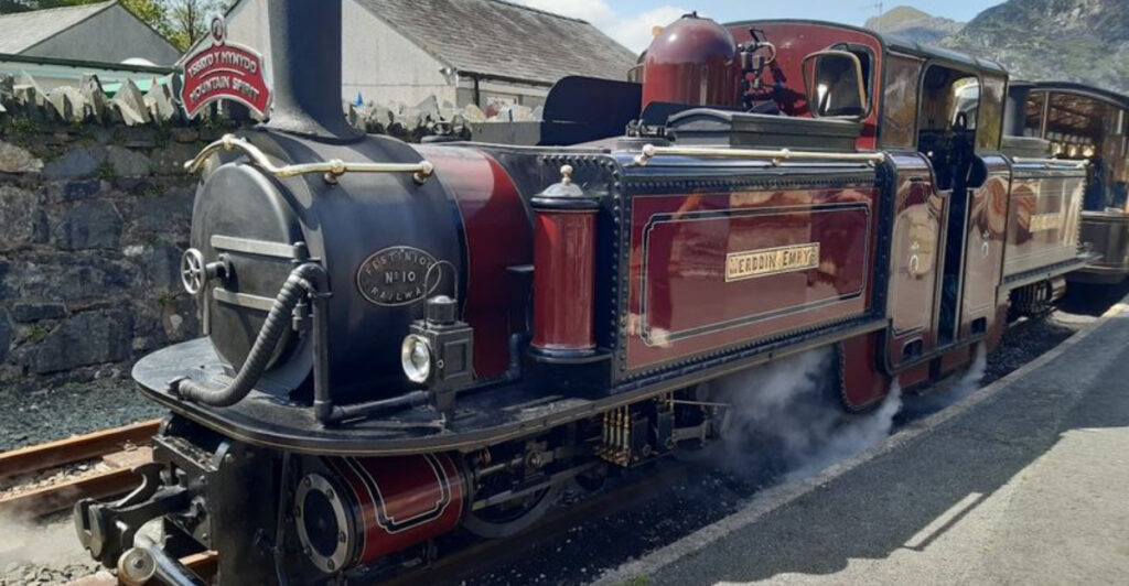 15 Iconic Heritage Railways Around the World