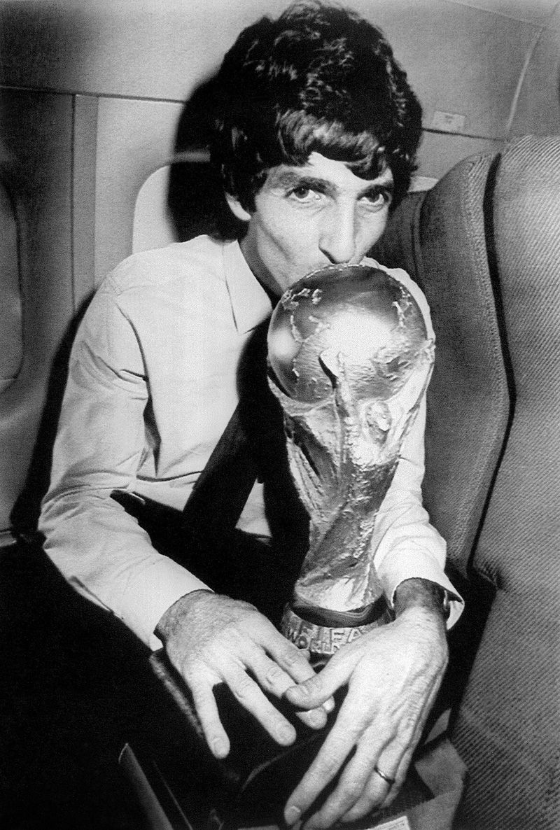 1982 - Paolo Rossi (Italy)