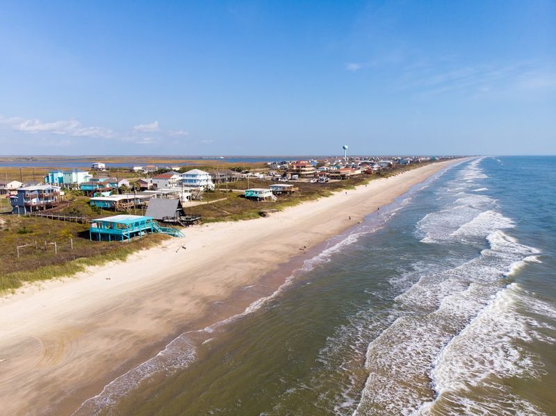 27 Miles of Open Shoreline