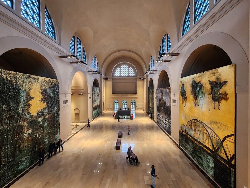34,000 Art Objects and 5,000 Years of Human Creativity
