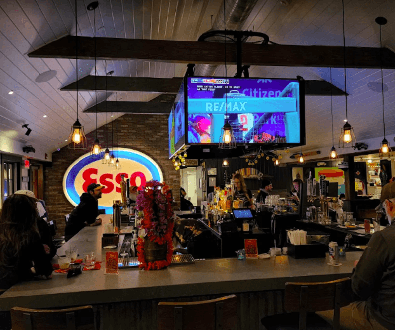 A Bar Staff That Actually Knows Its Guests A Bar Staff That Actually Knows Its Guests
