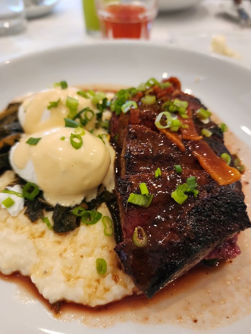 A Brunch Menu Built for Serious Eaters A Brunch Menu Built for Serious Eaters