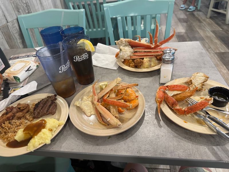 A Buffet Worth the Walk From the Beach A Buffet Worth the Walk From the Beach