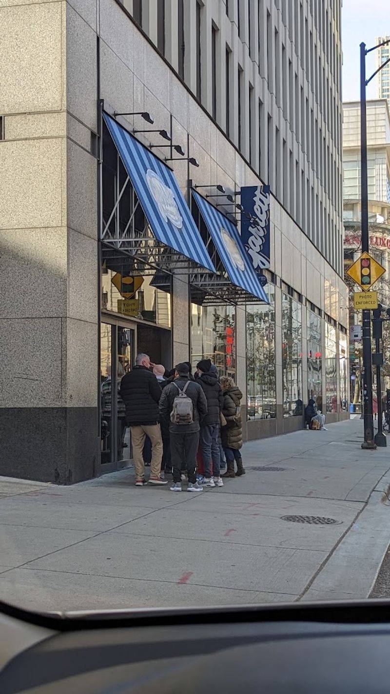 A Chicago Institution on the Magnificent Mile