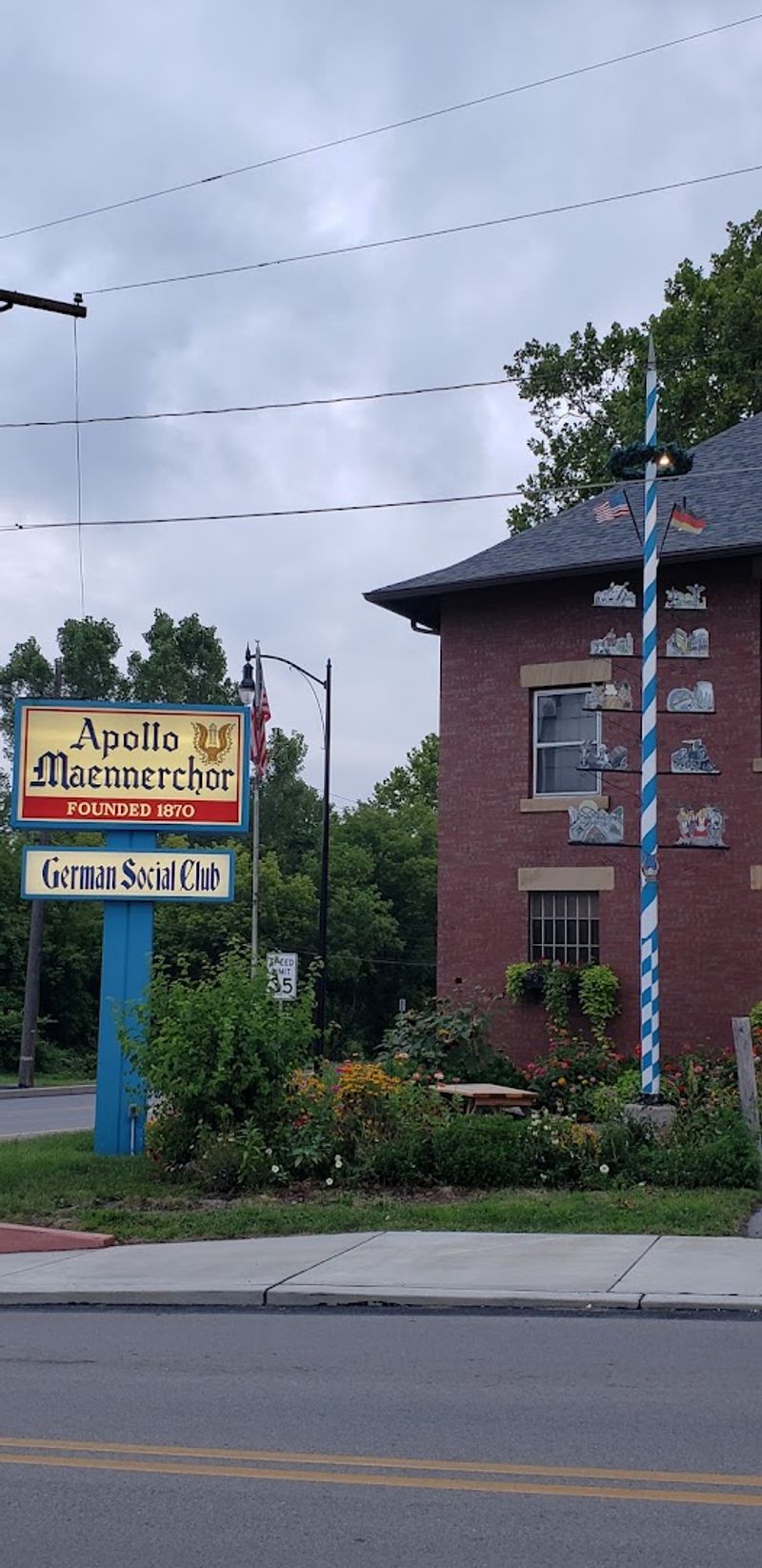 A Club With Deep Roots on South Dock Street