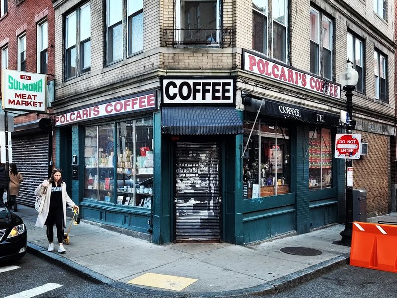 A Corner Shop With Deep Roots in the North End A Corner Shop With Deep Roots in the North End