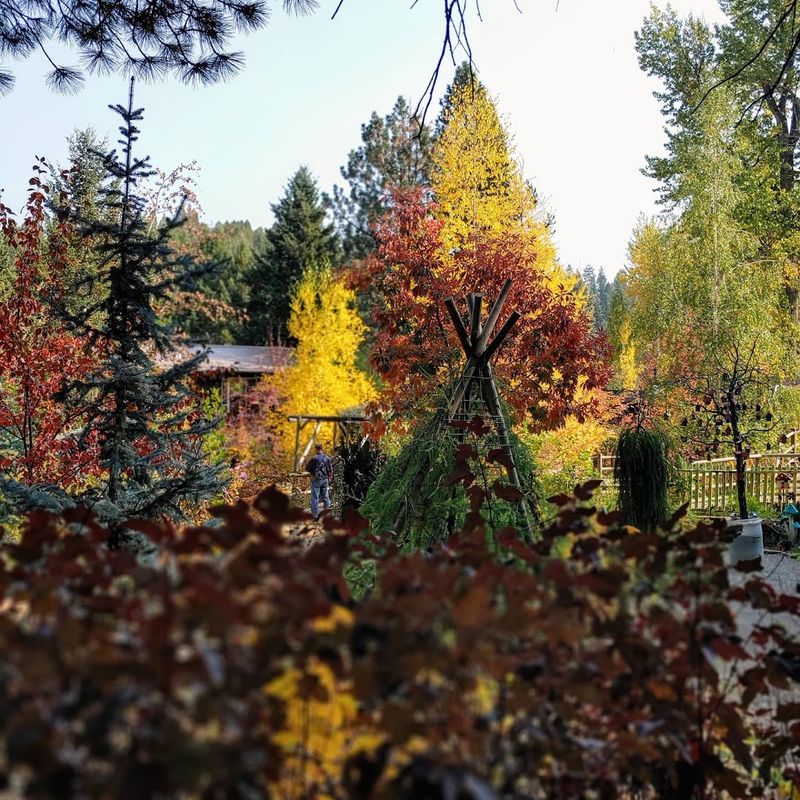 A Garden That Changes With Every Season and Every Visit A Garden That Changes With Every Season and Every Visit