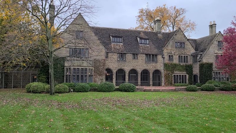 A Home Built for Beauty: The Architecture A Home Built for Beauty: The Architecture