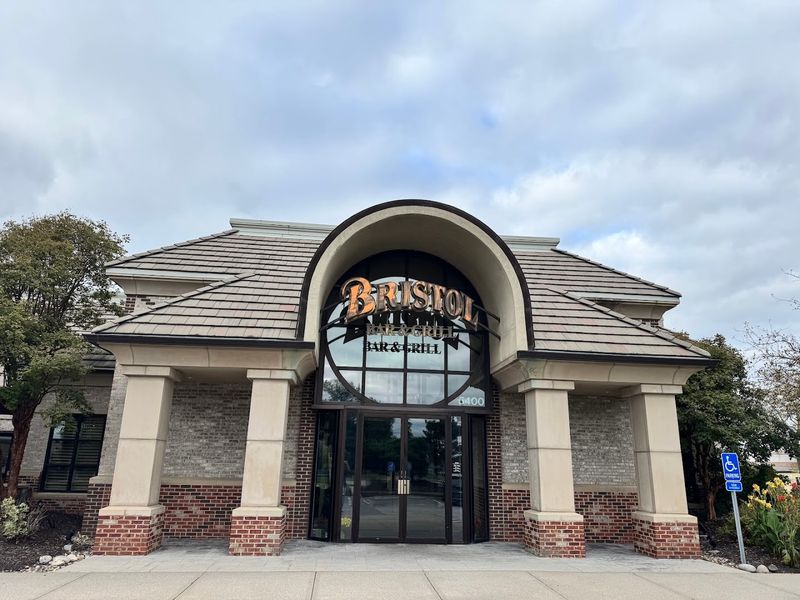 A Leawood Institution That Has Stood the Test of Time A Leawood Institution That Has Stood the Test of Time