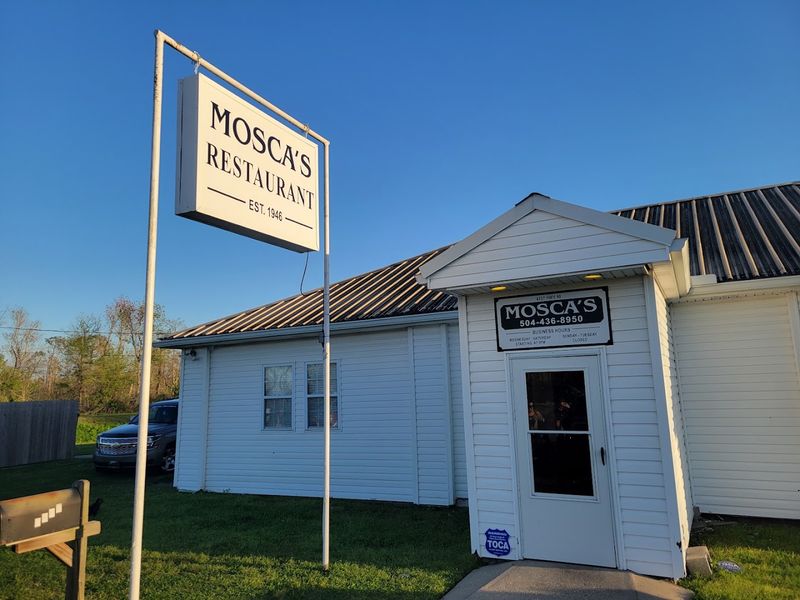 A Louisiana Roadhouse Unlike Anything Else on the Highway A Louisiana Roadhouse Unlike Anything Else on the Highway