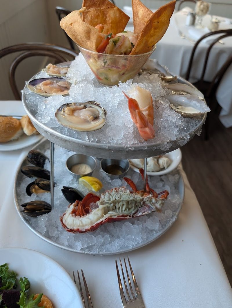 A Menu Built Around the Freshest Catch