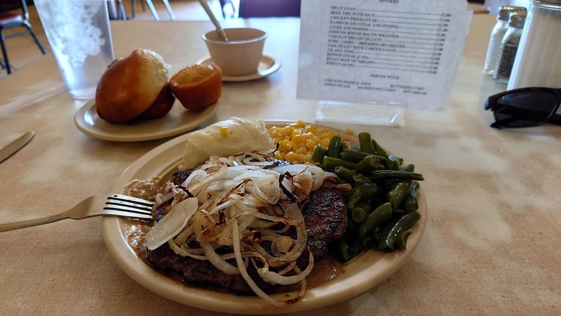 A Menu That Goes Beyond the Famous Plate A Menu That Goes Beyond the Famous Plate