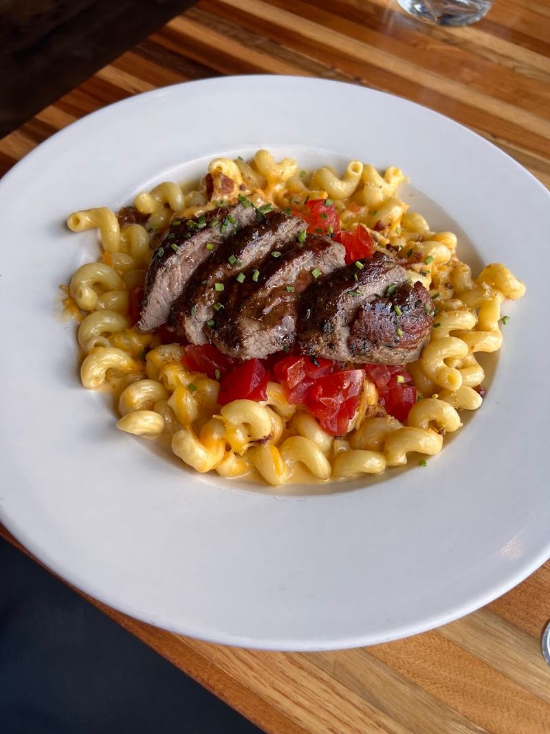 A Menu That Goes Beyond the Pub Classics A Menu That Goes Beyond the Pub Classics