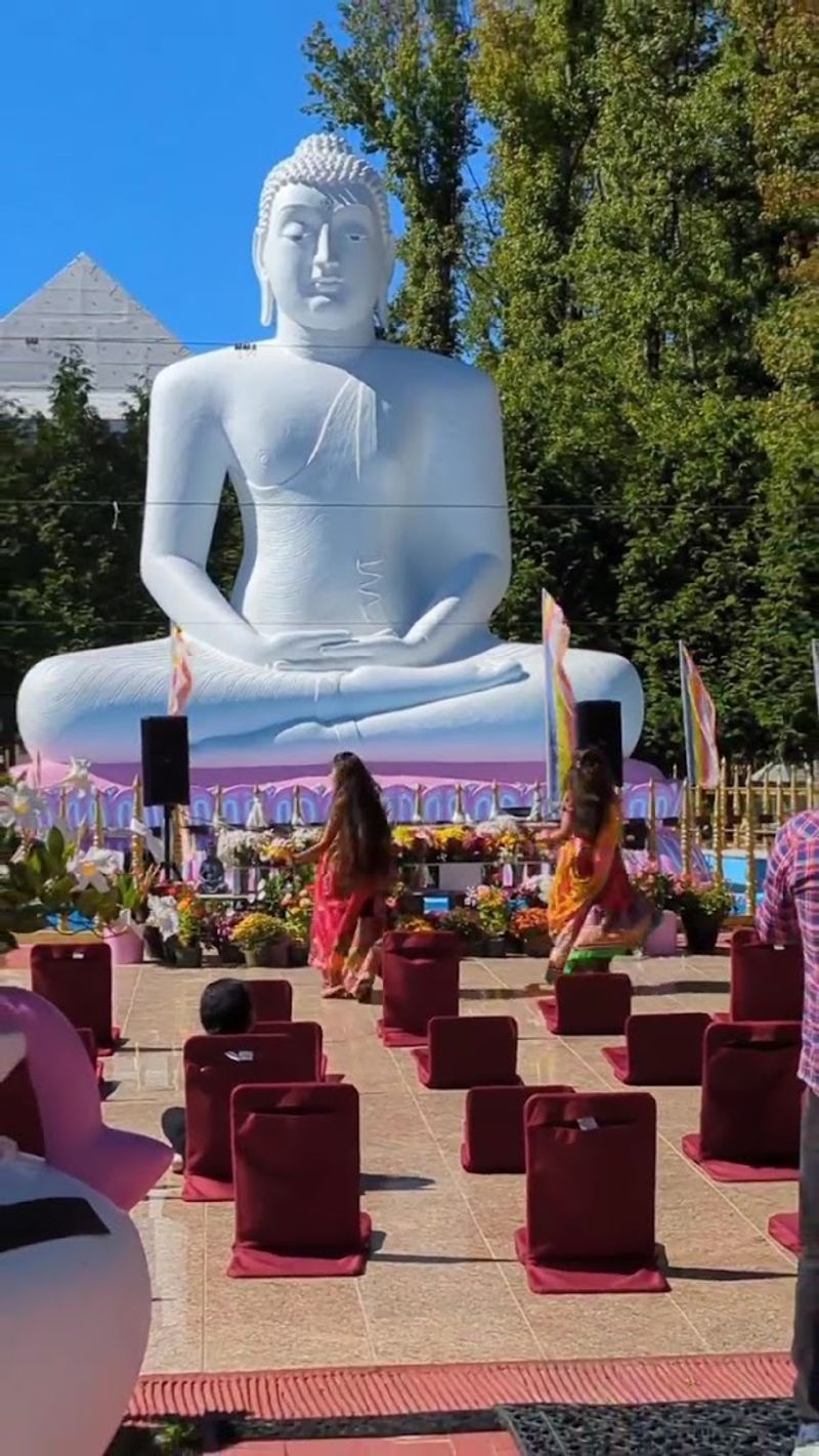 A Quiet Pause For Meditation And Prayer A Quiet Pause For Meditation And Prayer