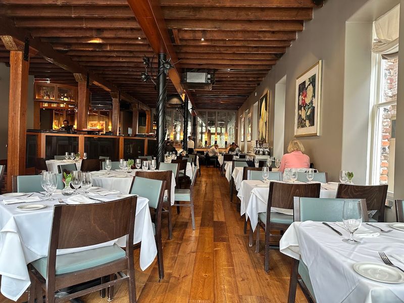 A Room That Sets the Mood Before the Food Arrives