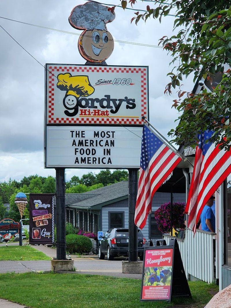 A Separate Coffee and Sweets Shop on the Property A Separate Coffee and Sweets Shop on the Property