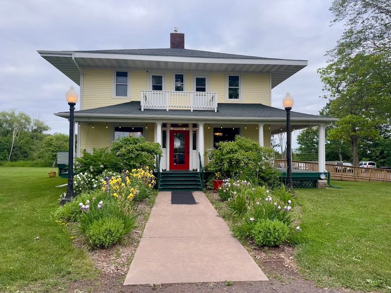 A Yellow House With a Real Address and a Big Reputation