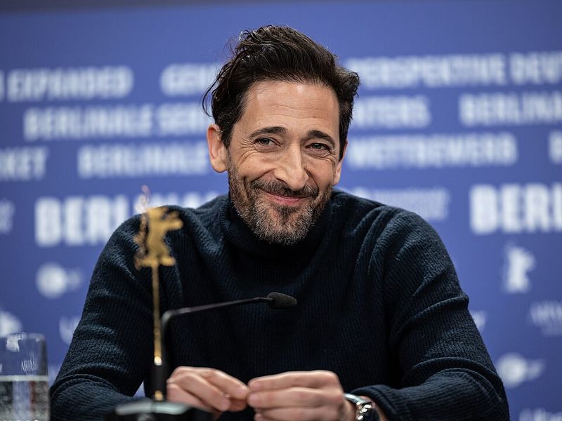 Adrien Brody Was Long Rumored To Be Banned After His Sean Paul Intro Adrien Brody Was Long Rumored To Be Banned After His Sean Paul Intro