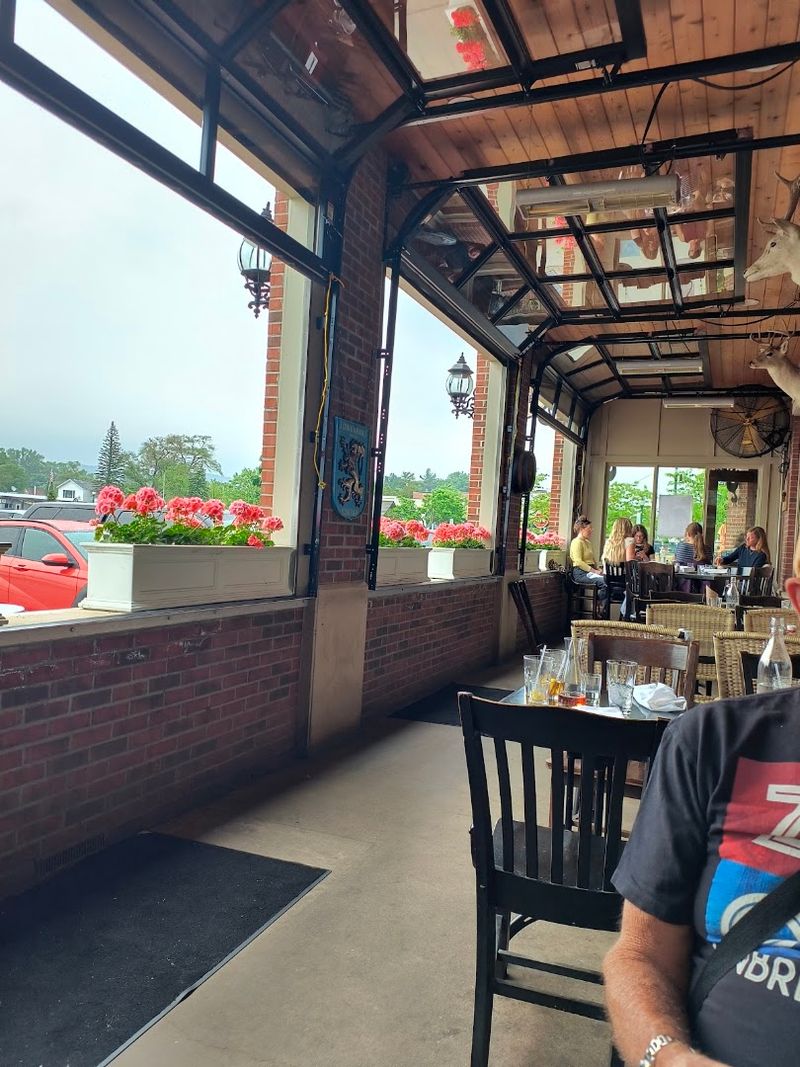After the Lake: Why This Is the Perfect Wind-Down Spot After the Lake: Why This Is the Perfect Wind-Down Spot