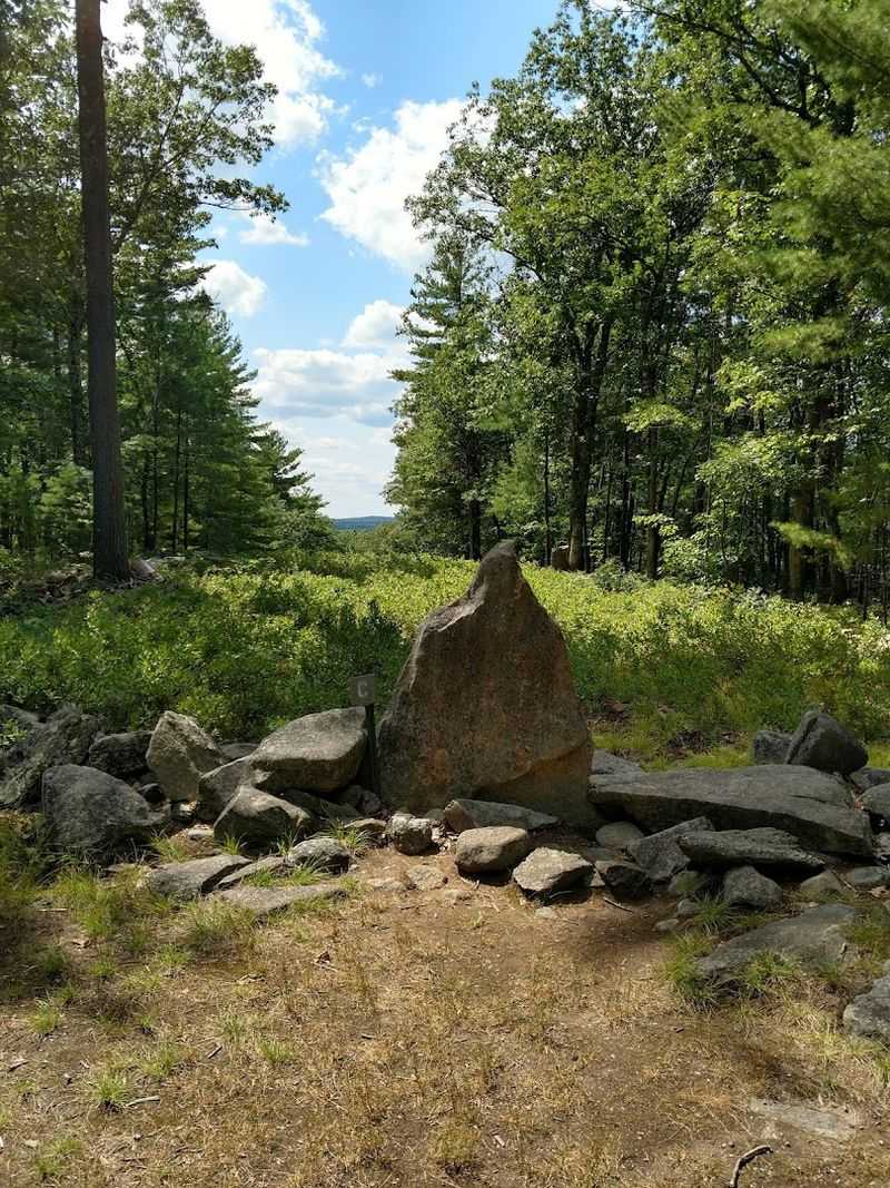 America's Stonehenge, Salem, New Hampshire America's Stonehenge, Salem, New Hampshire