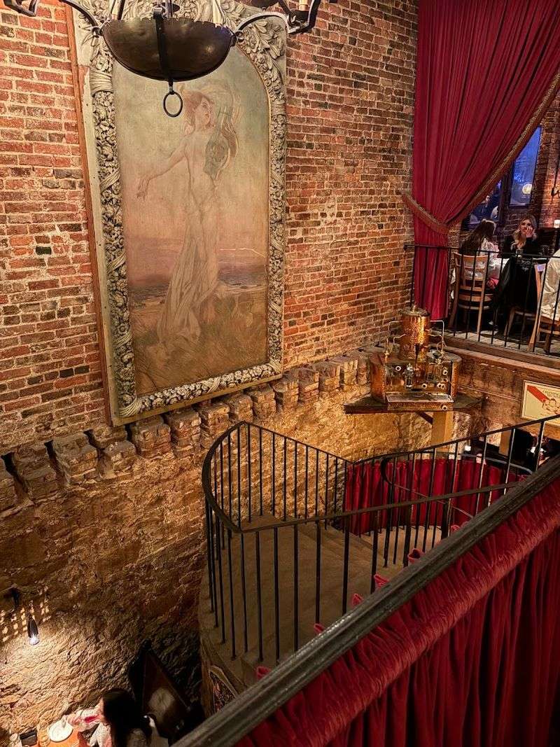 An 18th-Century Building With a Remarkable Past