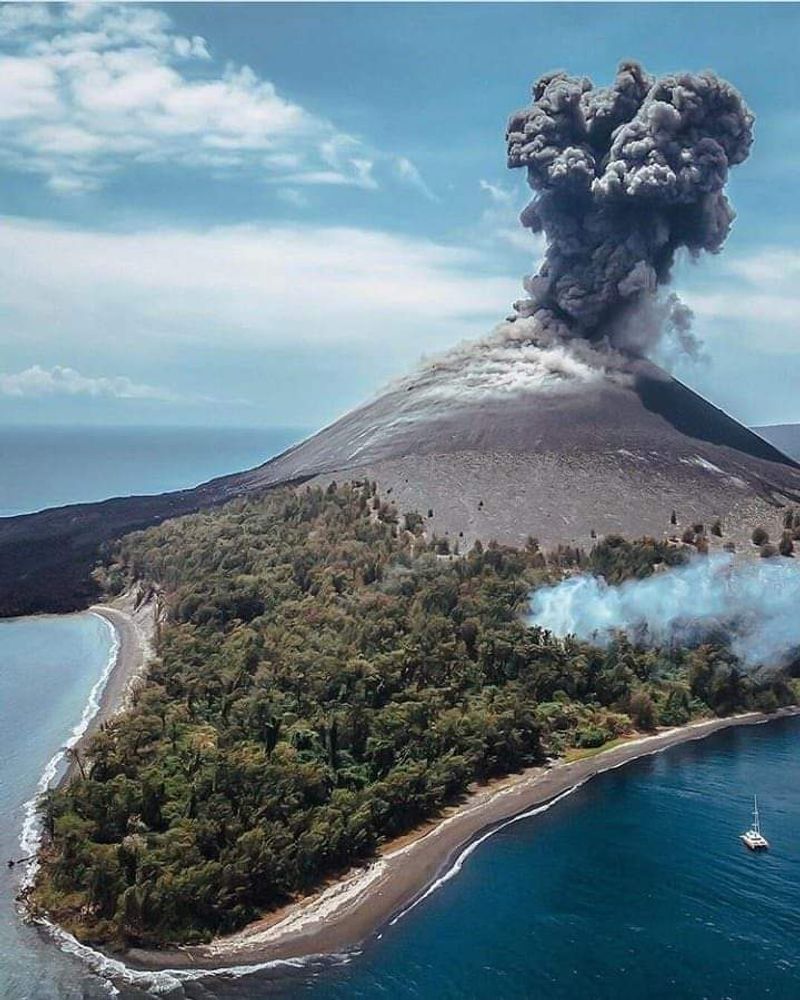 Anak Krakatau, Indonesia Anak Krakatau, Indonesia