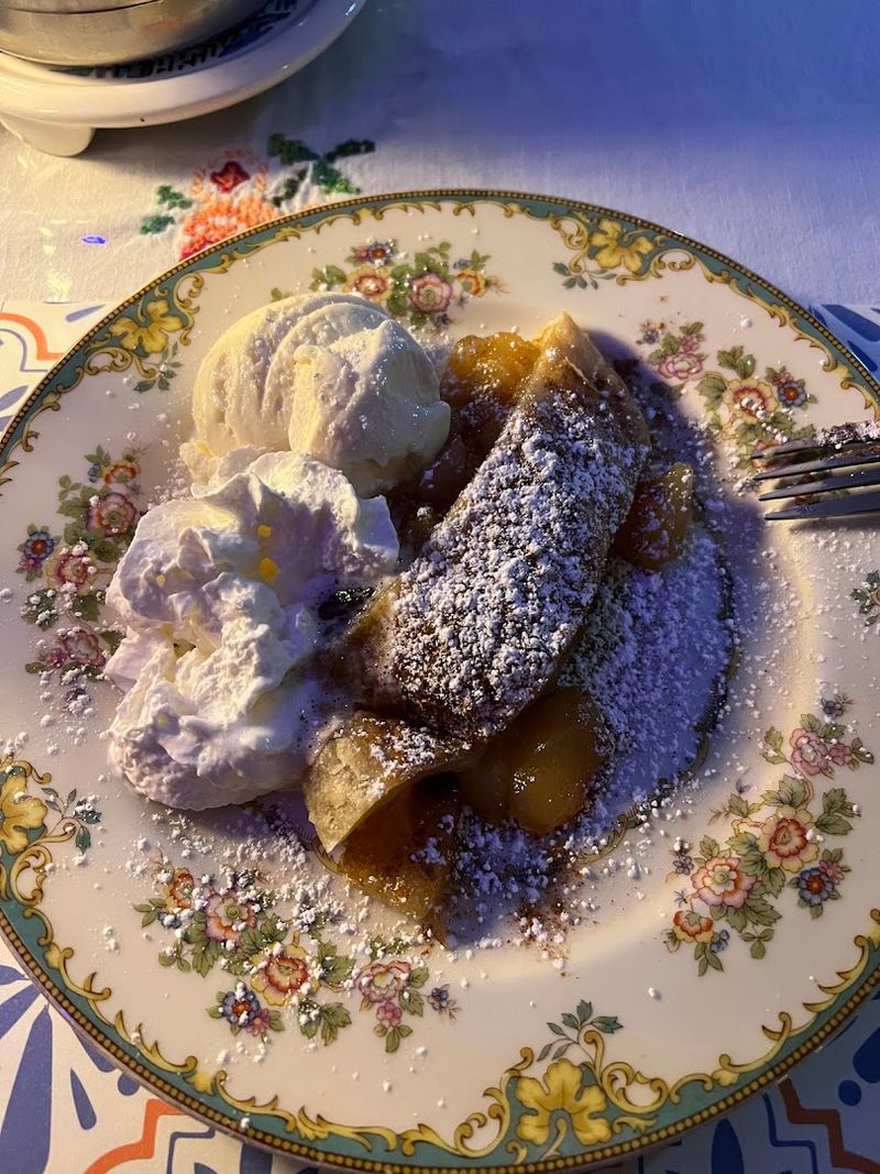 Apple Strudel and the Desserts Worth Saving Room For Apple Strudel and the Desserts Worth Saving Room For
