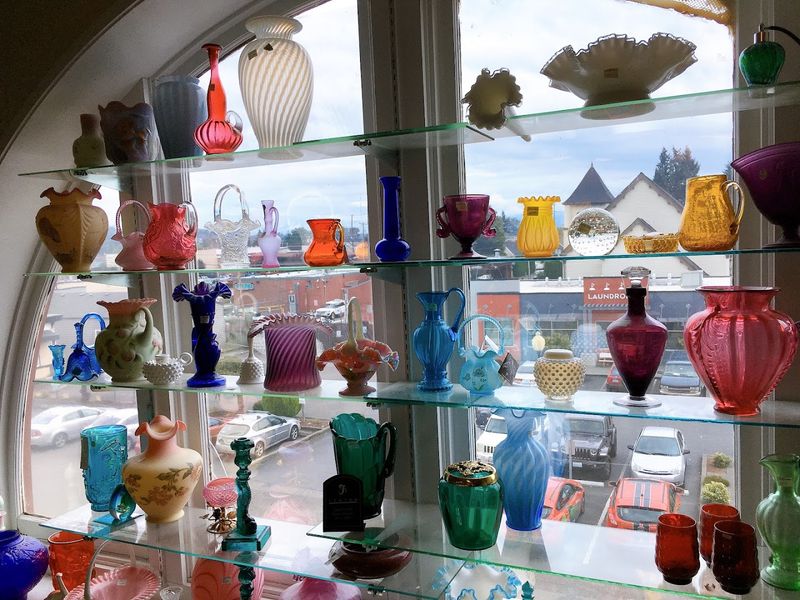 Art Glass That Catches the Light Art Glass That Catches the Light